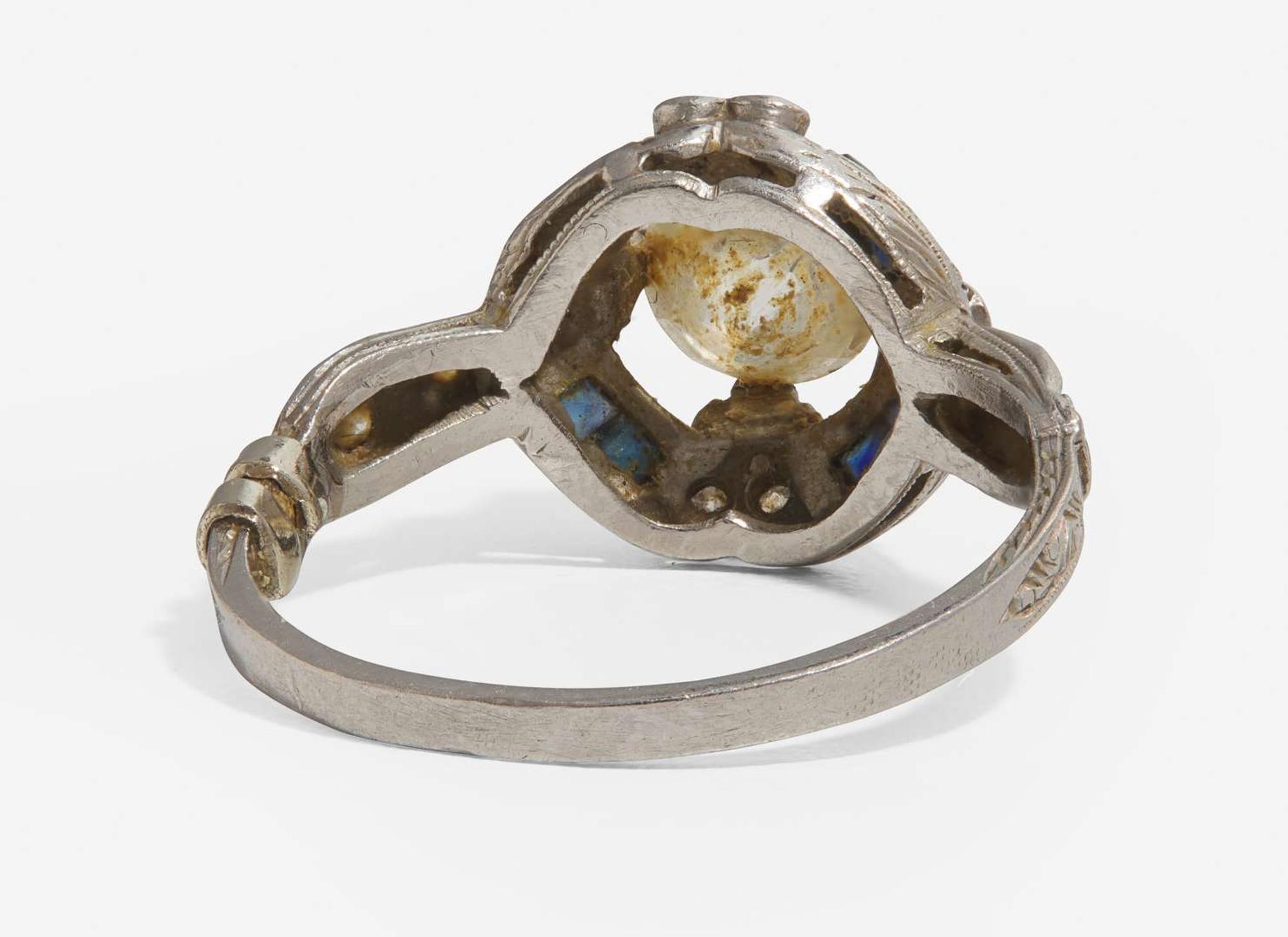 An Art Deco Diamond Ring