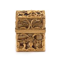 A George III Gold Mounted and Agate Nécessaire