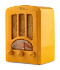 An Emerson AU190 Cathedral Radio