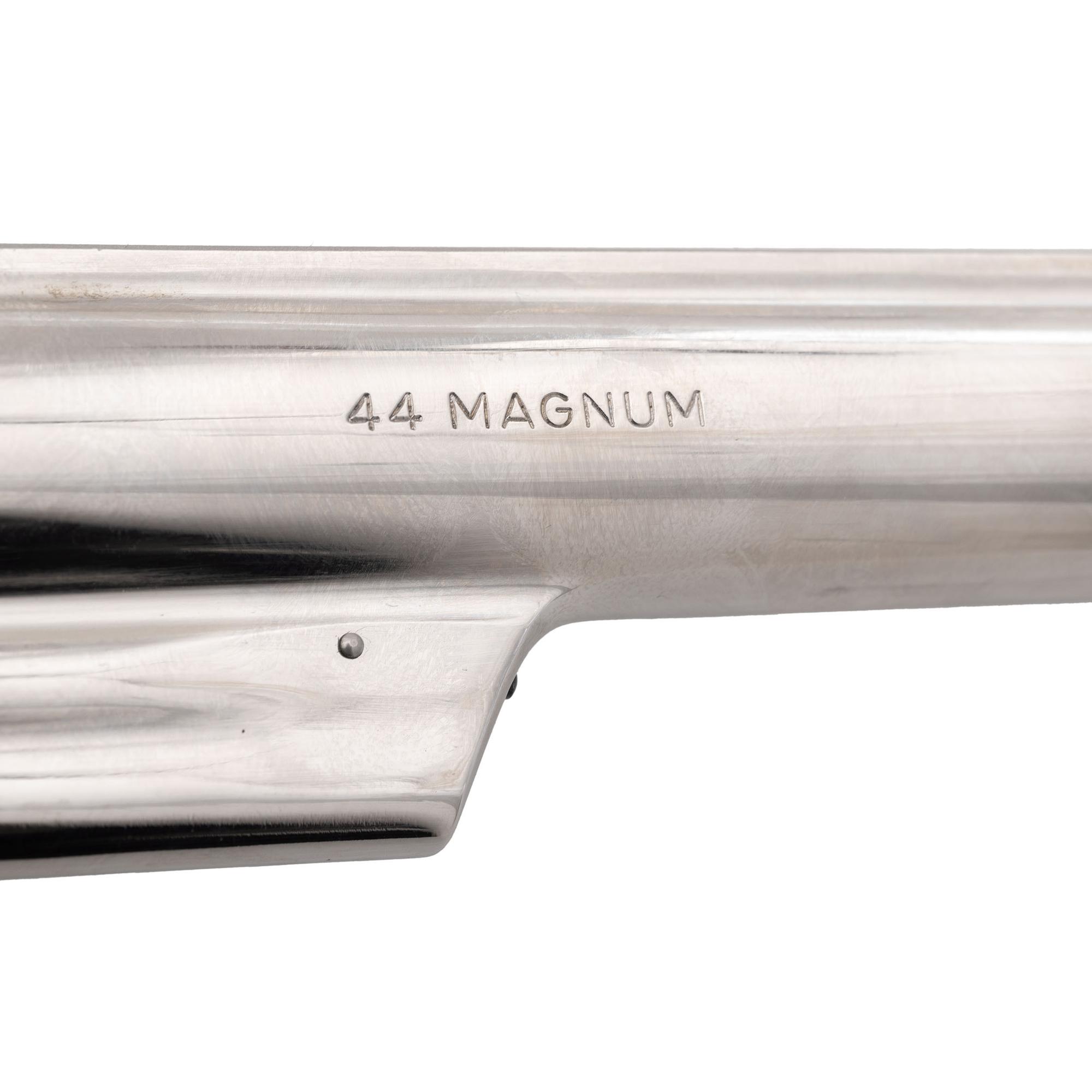 *Smith & Wesson Model 29-2 Nickel Plated in Box