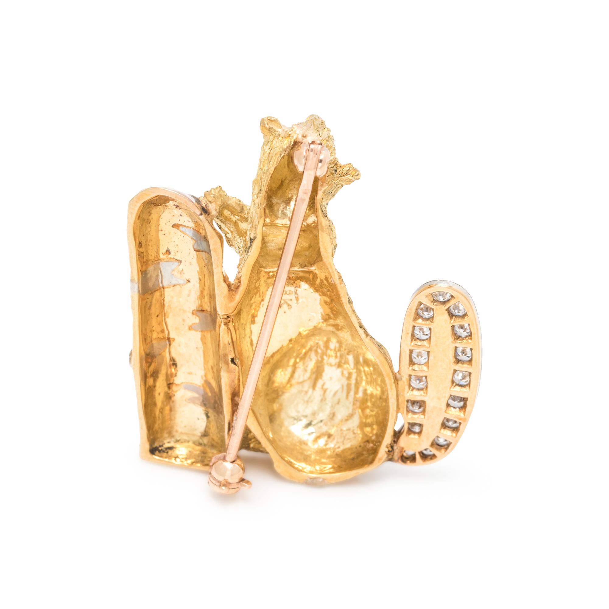YELLOW GOLD AND DIAMOND BEAVER BROOCH