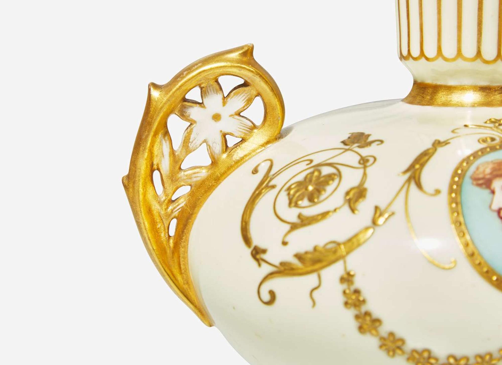 A Wedgwood "Victoria" Pattern Bone China Vase, UK, circa 1885