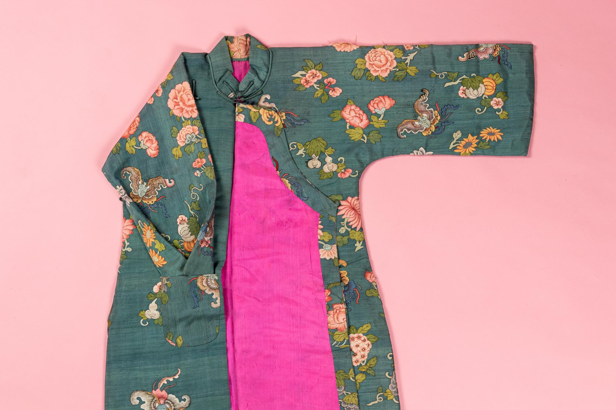 A Jade Green Ground Kesi Silk Lady's Robe, Cheongsam