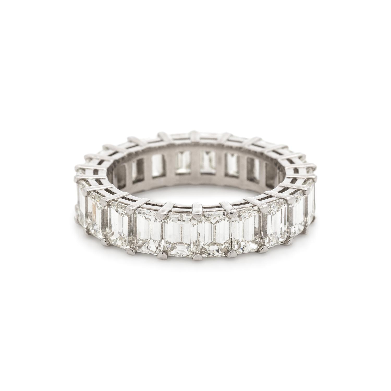 DIAMOND ETERNITY BAND