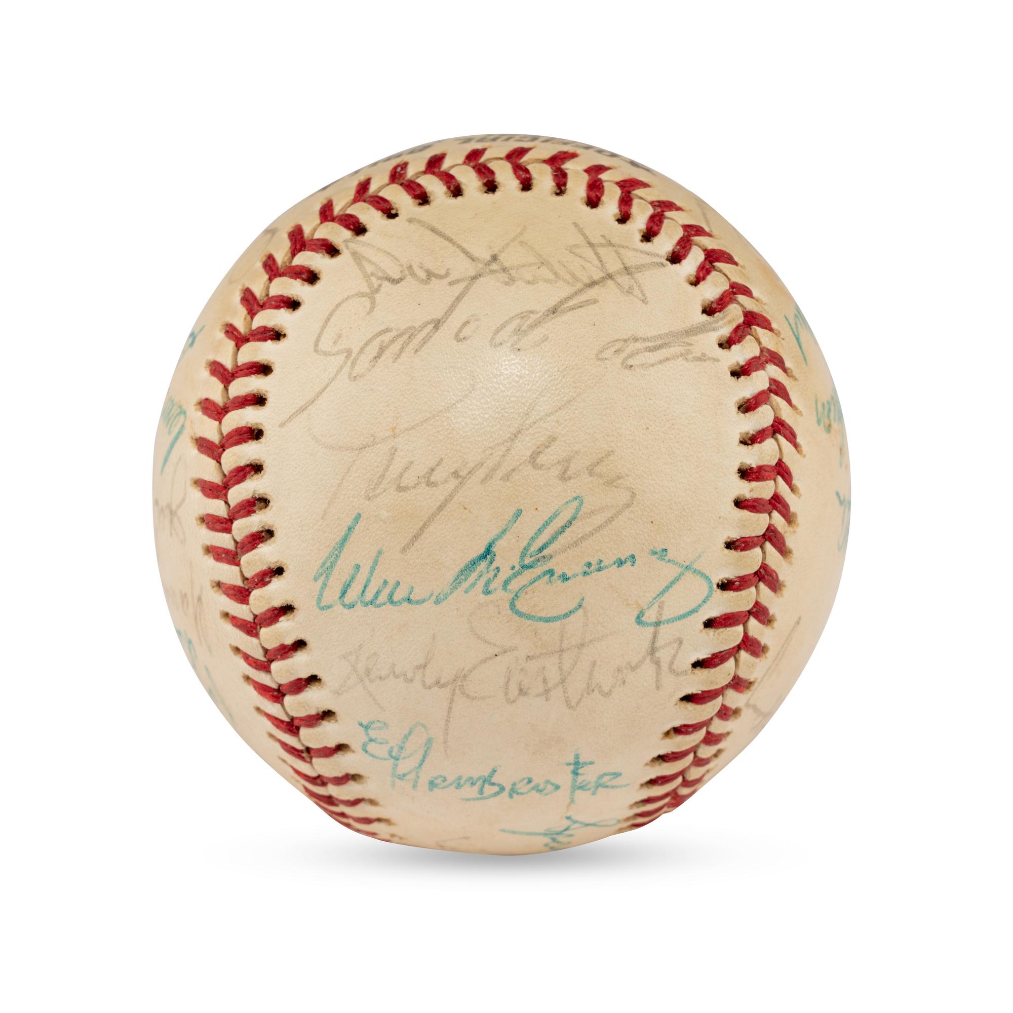 A 1976 Cincinnati Reds Team Signed Autograph Baseball