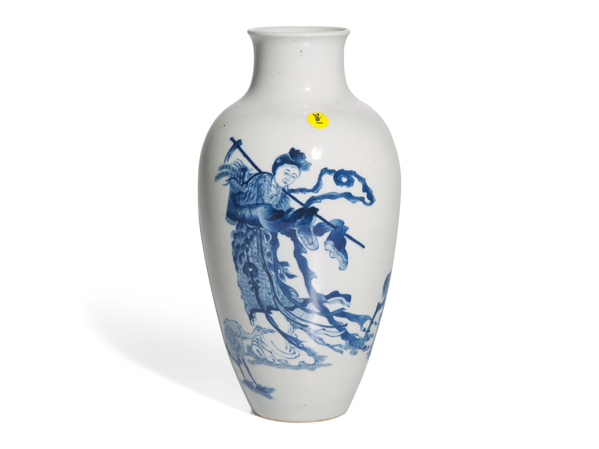 A Chinese Blue and White Porcelain Vase