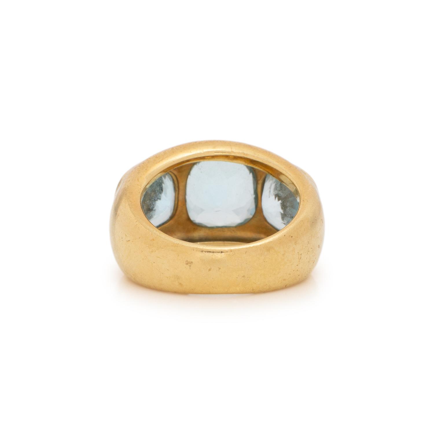 SEAMAN SCHEPPS, BLUE TOPAZ AND YELLOW GOLD RING