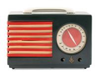 An Emerson Patriot Aristocrat 400 Radio