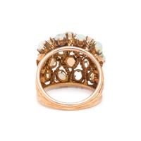 YELLOW GOLD AND OPAL RING