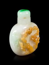 A Russet, Pale Lavender and Greyish White Jadeite Snuff Bottle