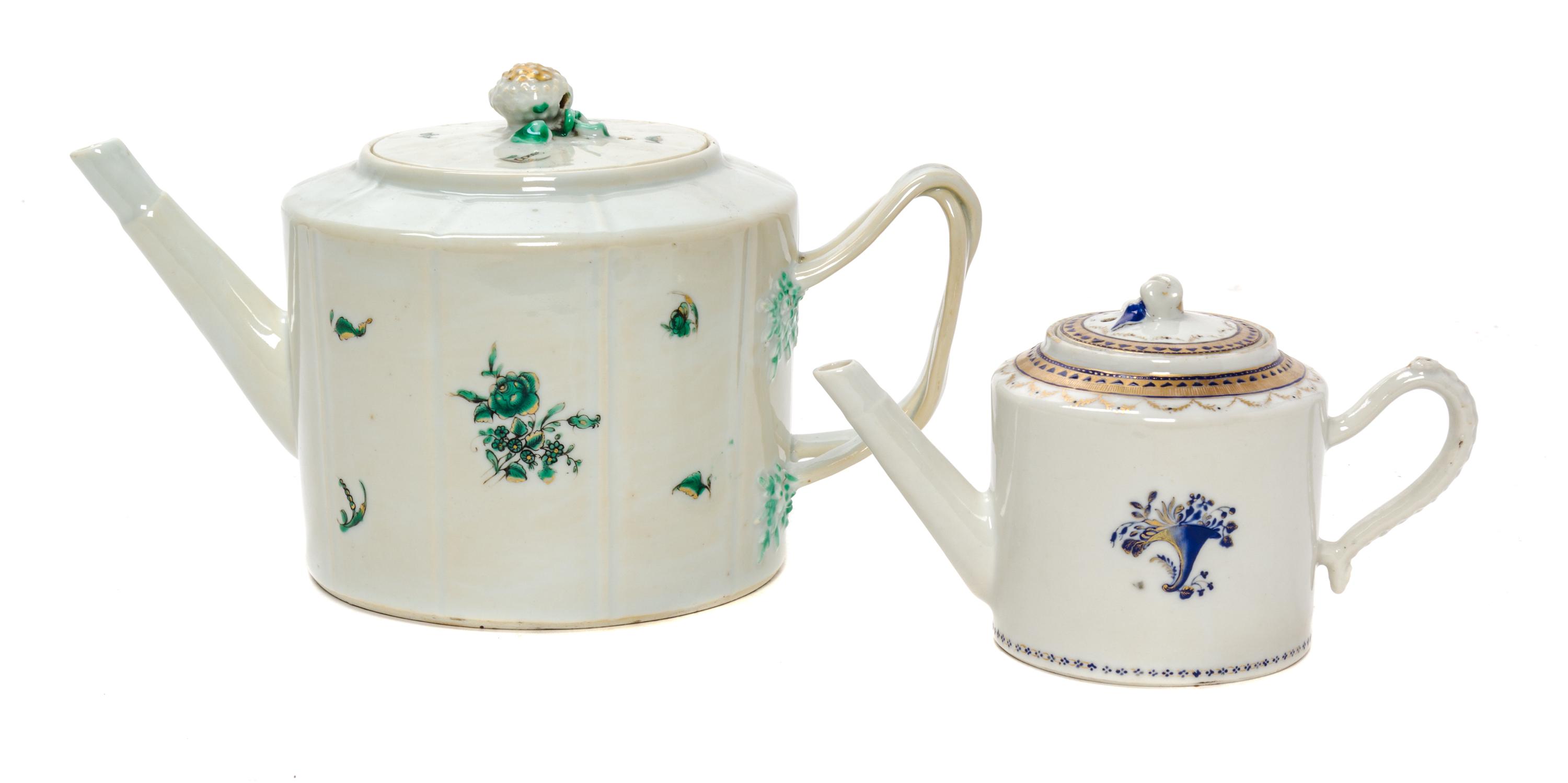 Two Chinese Export Porcelain Teapots Height of larger overall 5 3/8 inches.