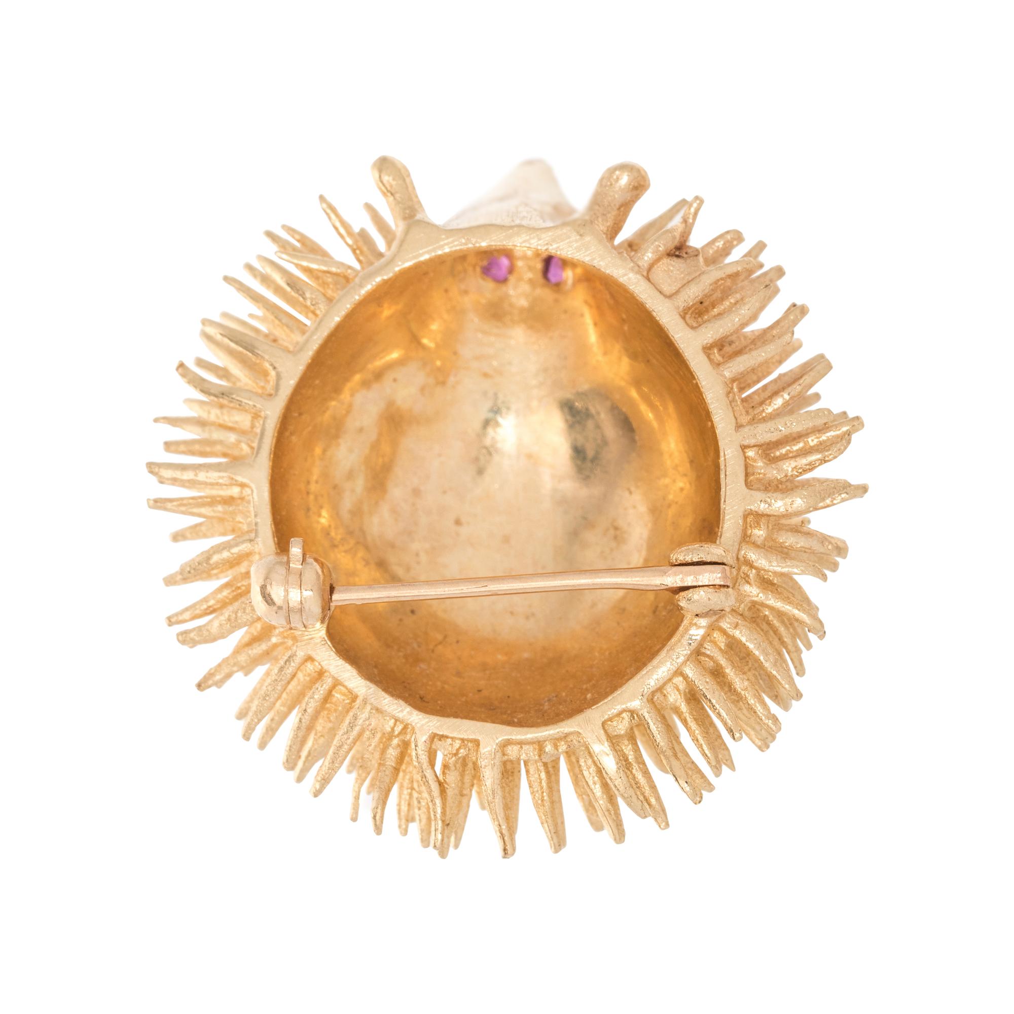 YELLOW GOLD AND RUBY HEDGEHOG BROOCH