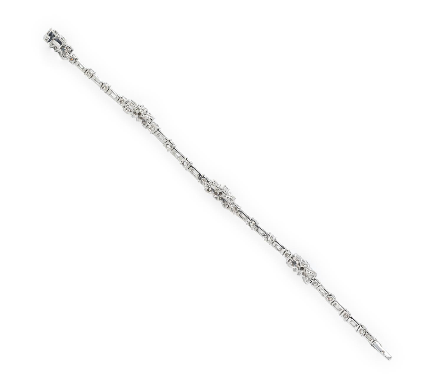 DIAMOND AND WHITE GOLD BRACELET
