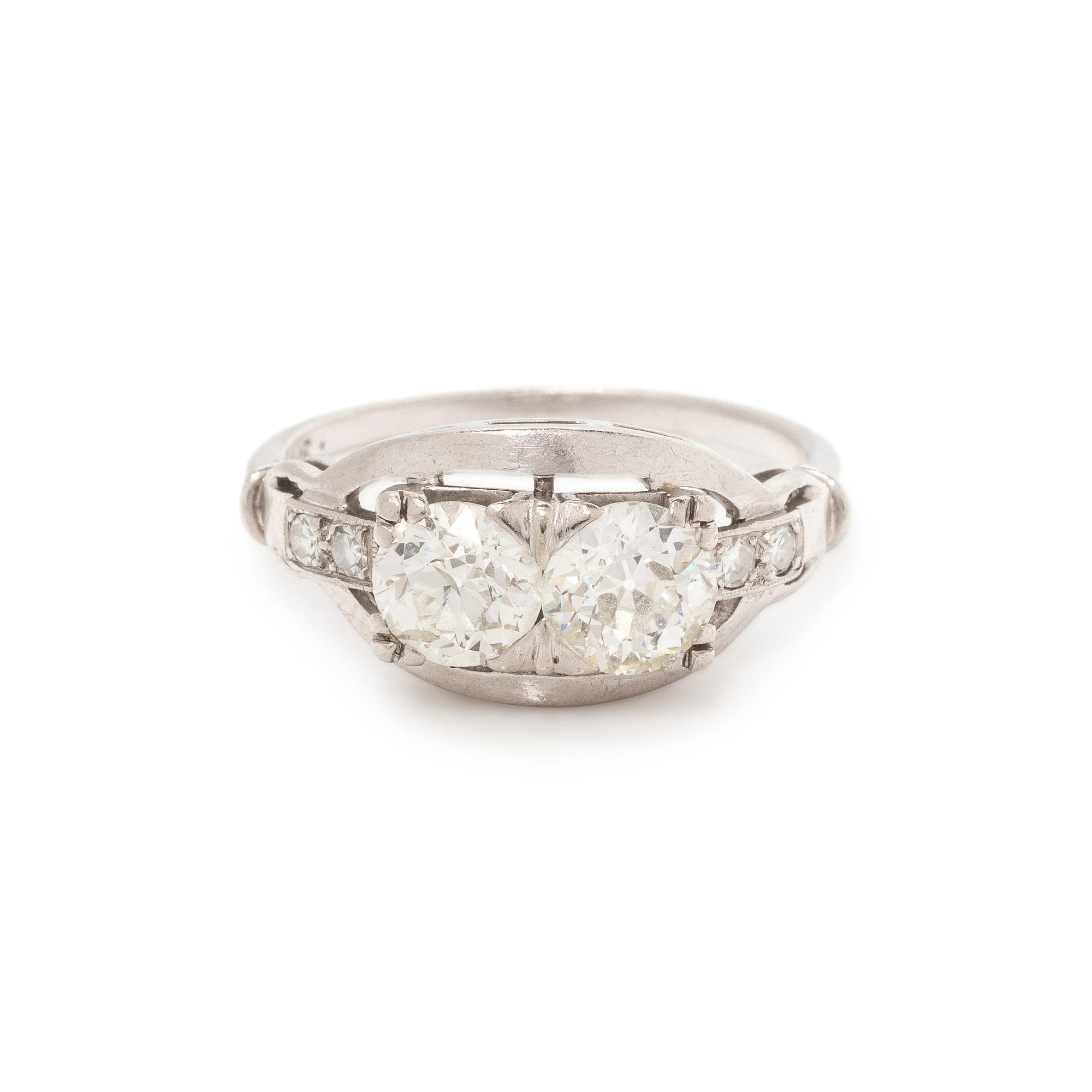 ANTIQUE, DIAMOND RING