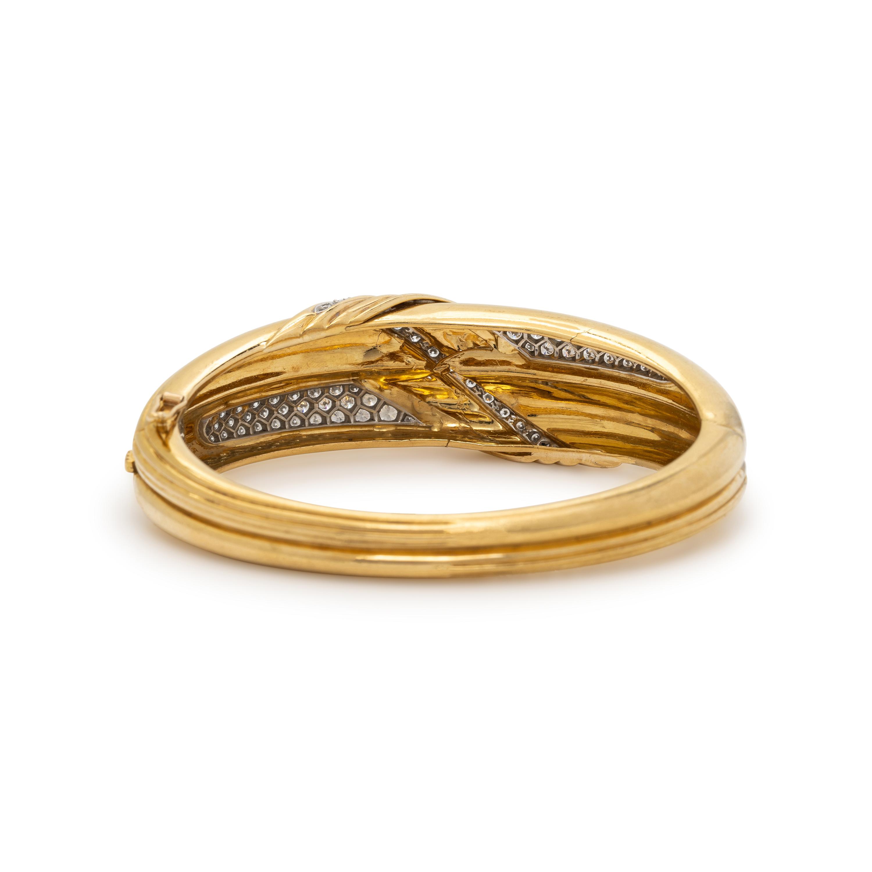 YELLOW GOLD AND DIAMOND BANGLE BRACELET