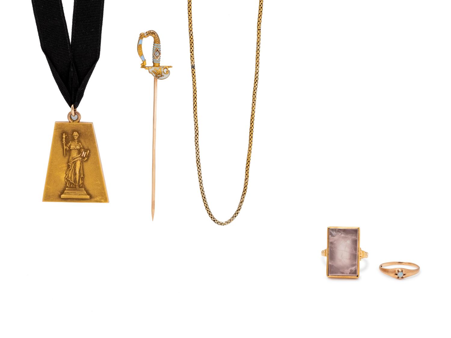 A Collection of Yellow Gold Antique Jewelry,