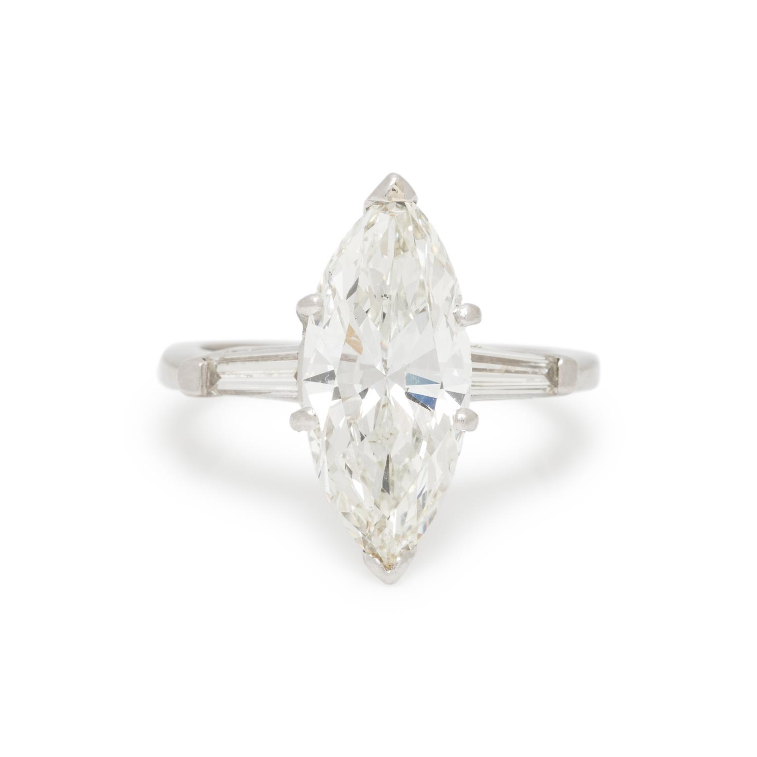 DIAMOND AND PLATINUM RING