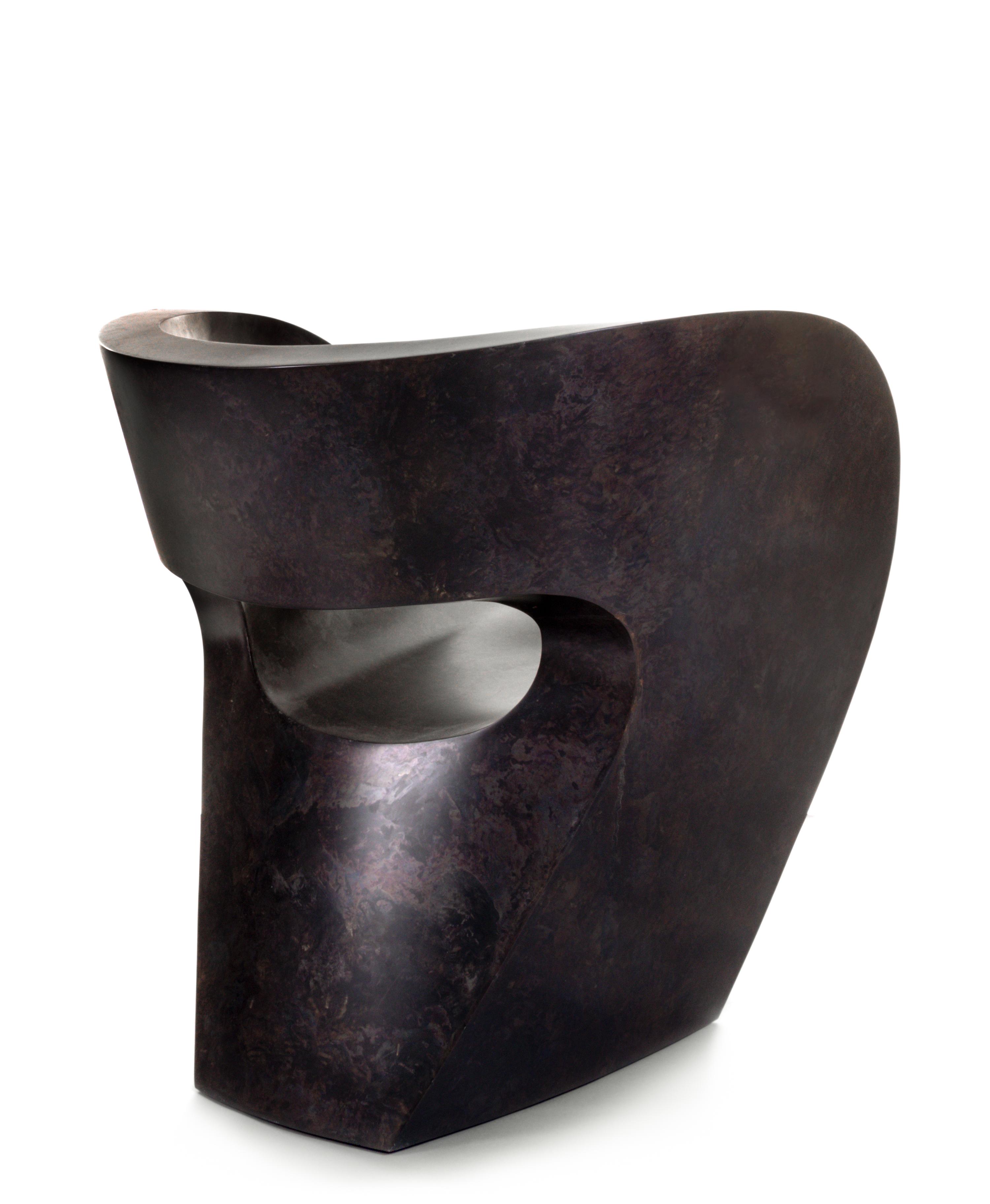 Victoria and Albert Chair, 2001