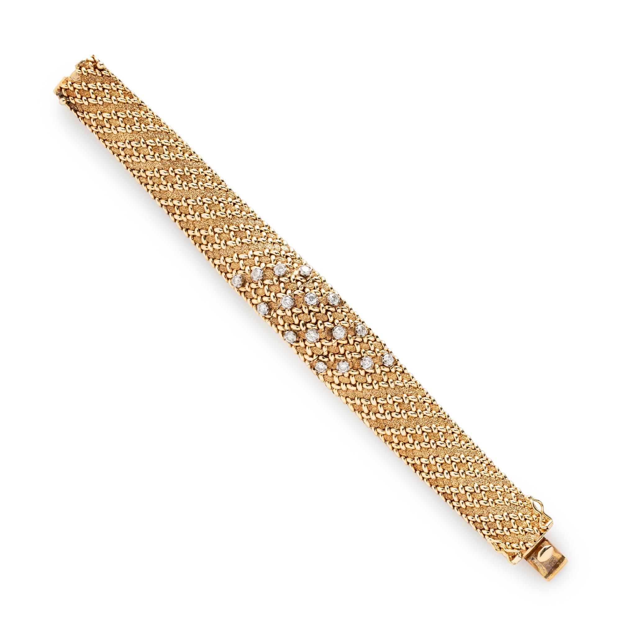 BOUCHE, YELLOW GOLD AND DIAMOND SURPRISE WATCH
