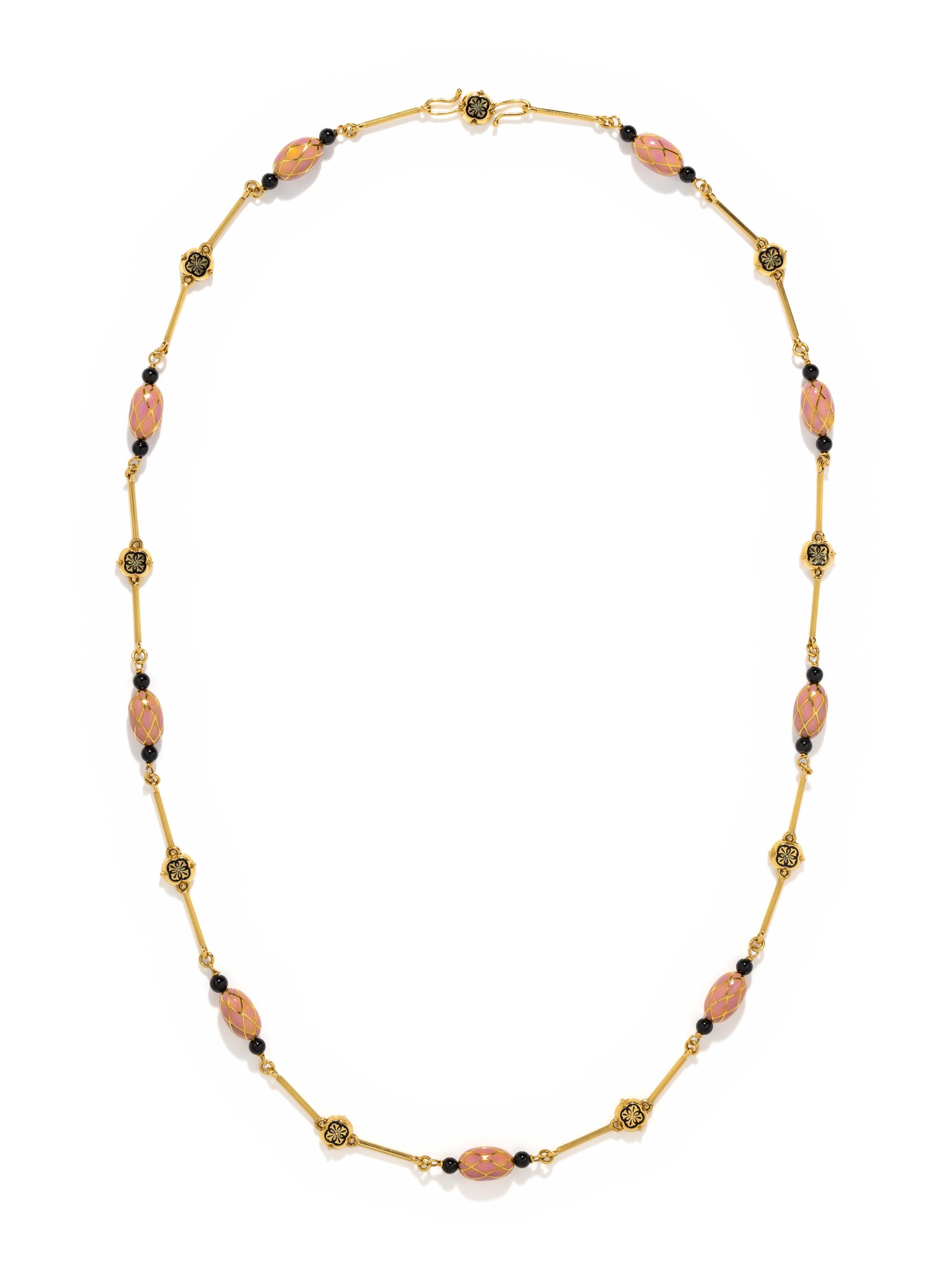 YELLOW GOLD AND ENAMEL LONGCHAIN NECKLACE