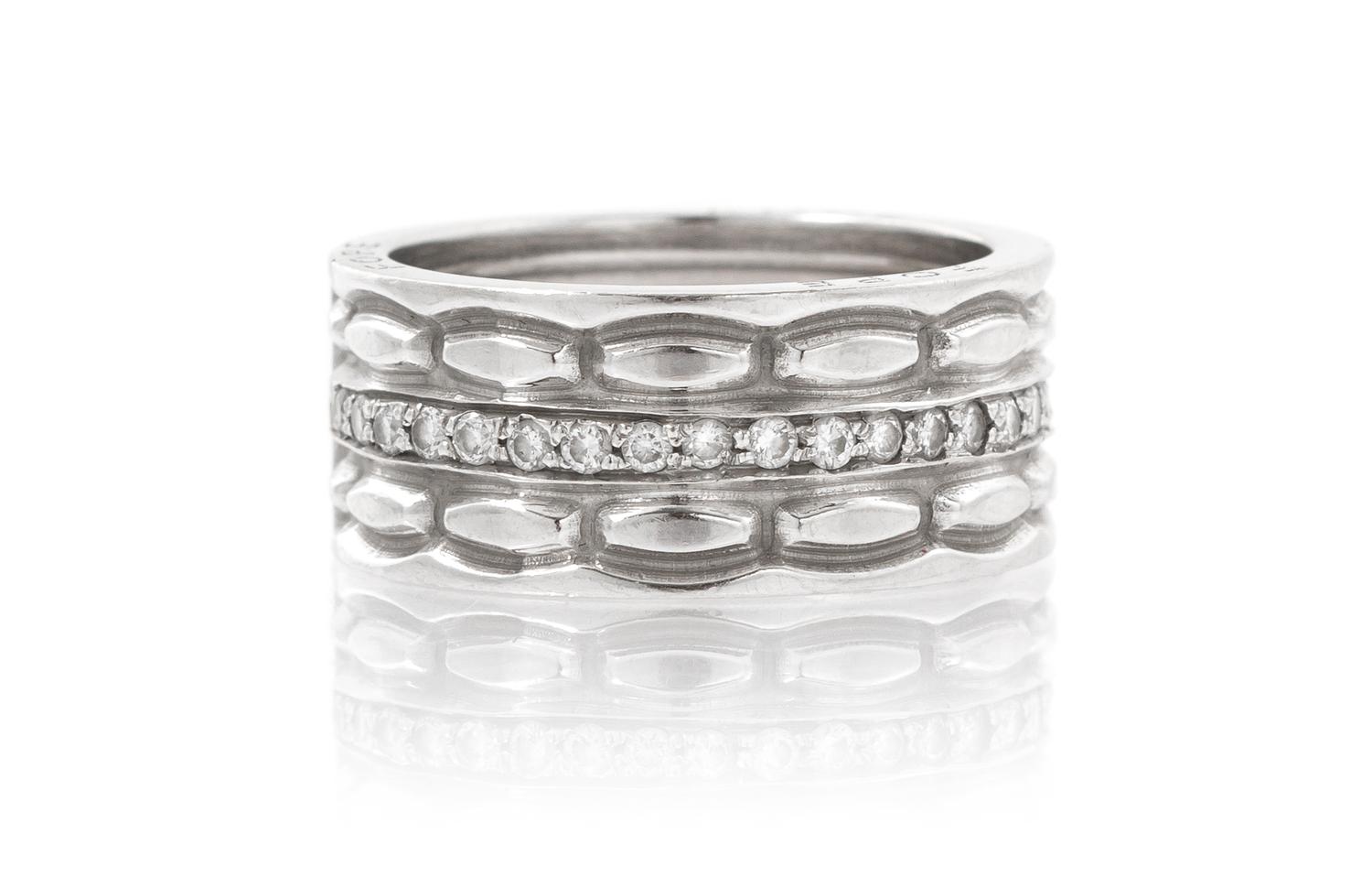 An 18 Karat White Gold and Diamond Ring, Fope, 6.10 dwts.