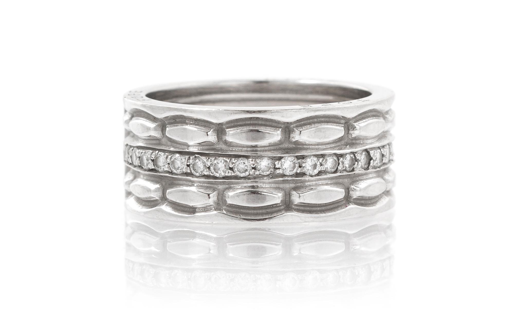 An 18 Karat White Gold and Diamond Ring, Fope, 6.10 dwts.