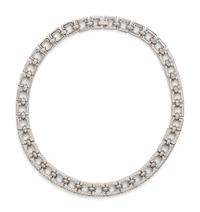 WHITE GOLD AND DIAMOND NECKLACE