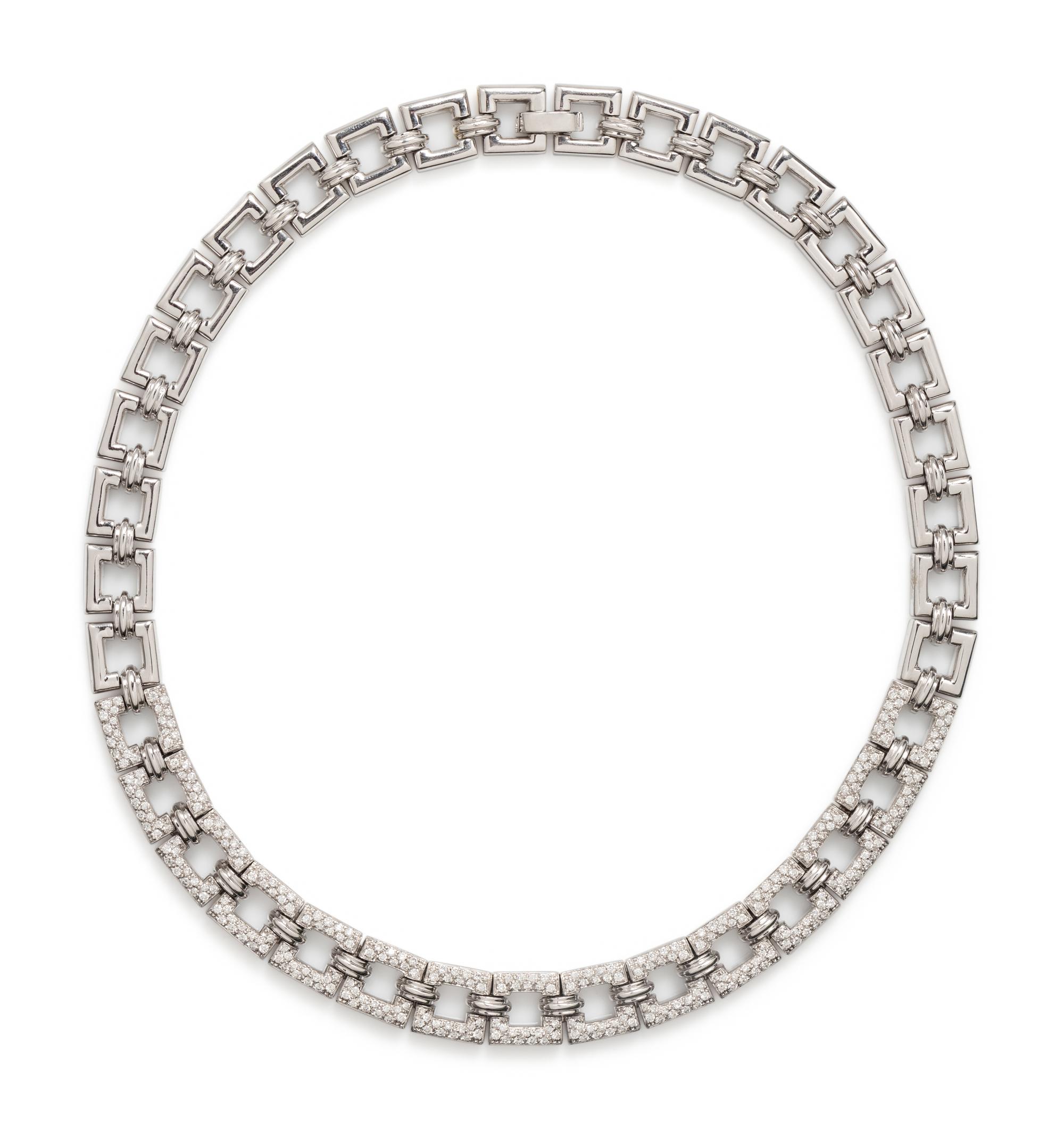 WHITE GOLD AND DIAMOND NECKLACE