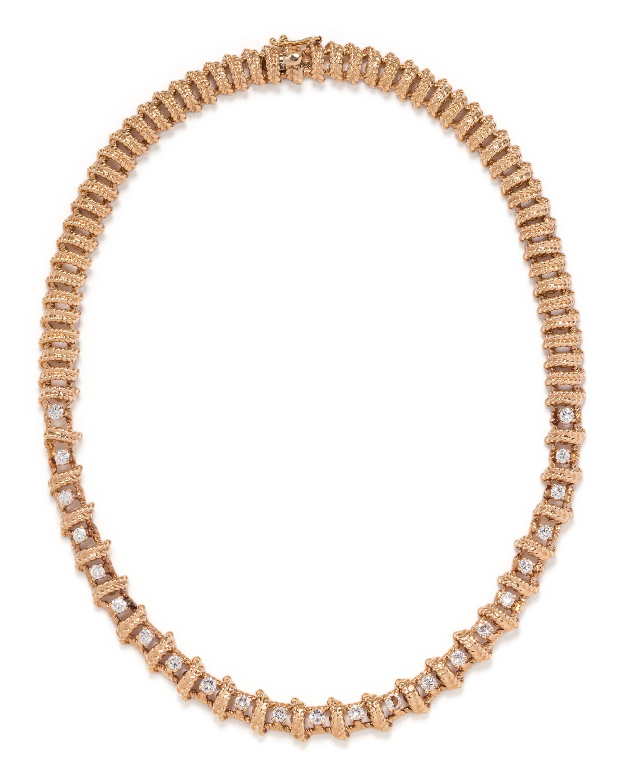 YELLOW GOLD AND DIAMOND NECKLACE