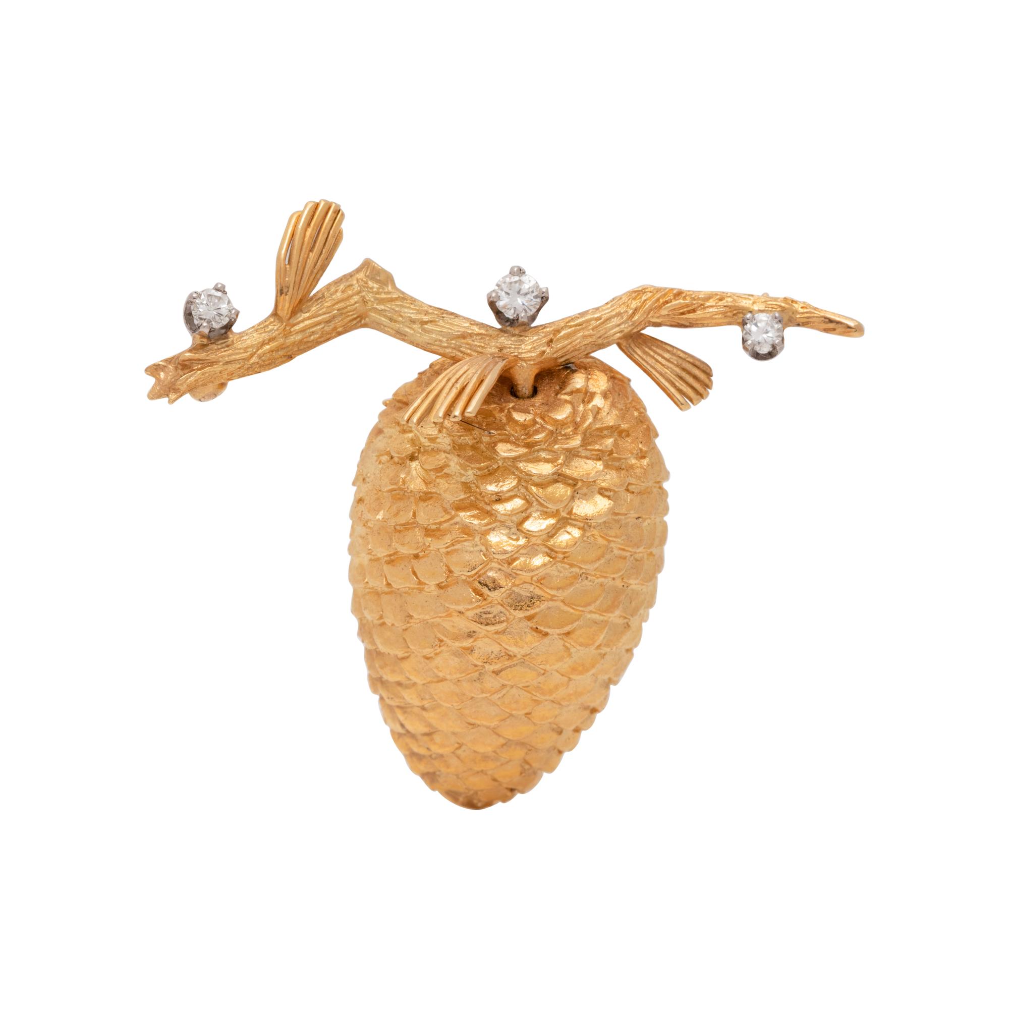 YELLOW GOLD AND DIAMOND PINECONE BROOCH