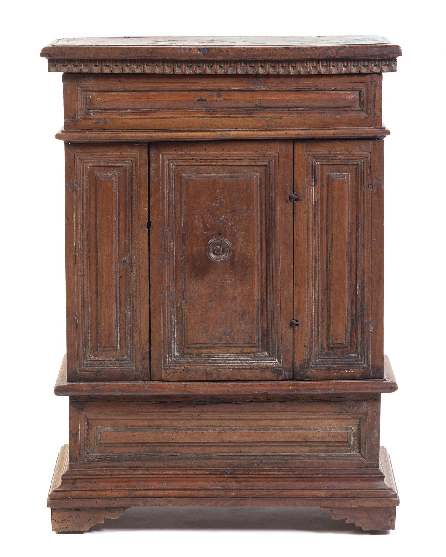 An Italian Baroque Walnut Bible Stand Height 36 x width 26 x depth 11 1/2 inches. — 17TH CENTURY