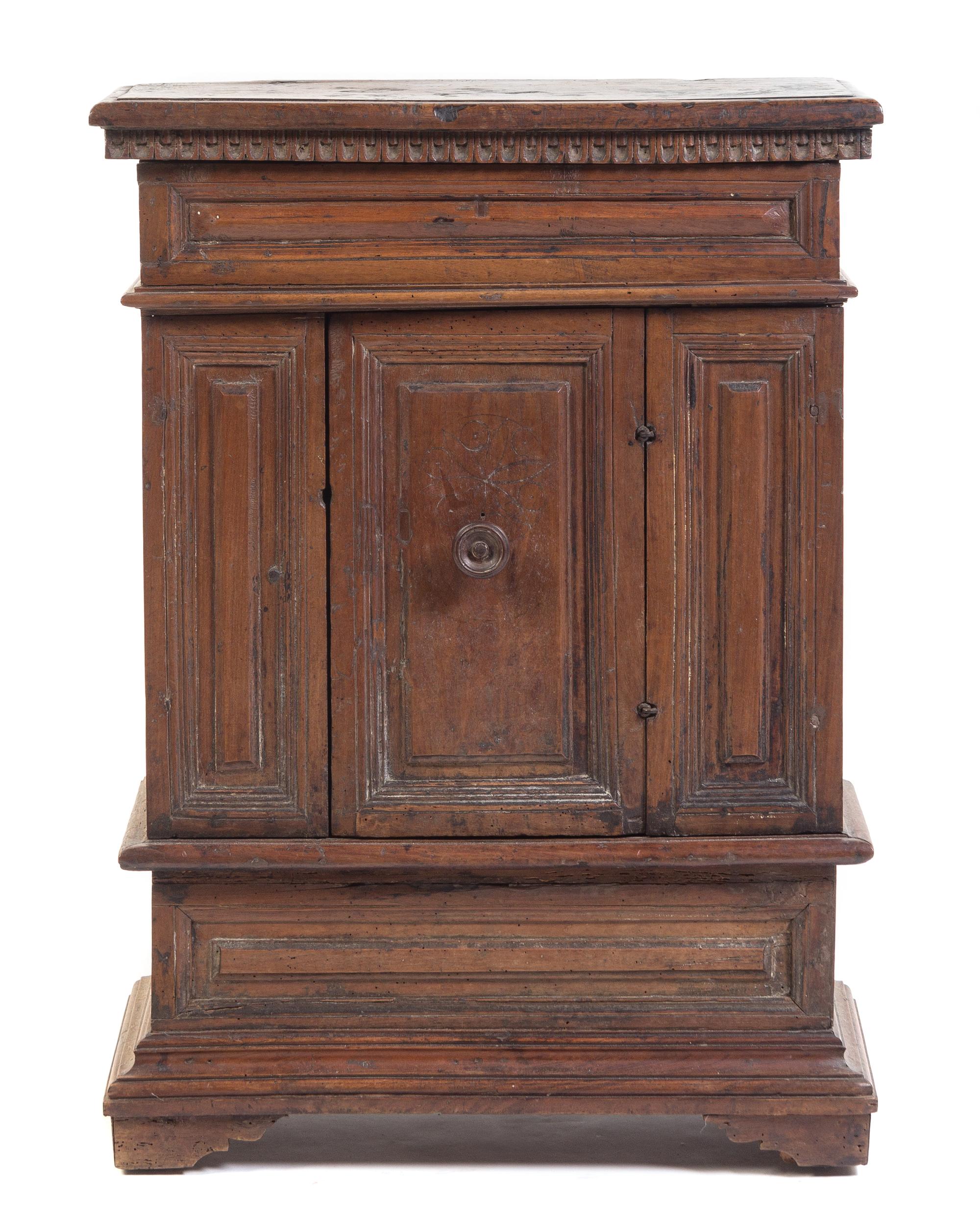 An Italian Baroque Walnut Bible Stand Height 36 x width 26 x depth 11 1/2 inches. — 17TH CENTURY