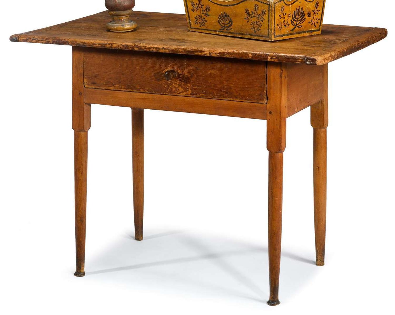 Scrub top pine tavern table late 18th/early 19th century