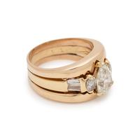 YELLOW GOLD AND DIAMOND RING