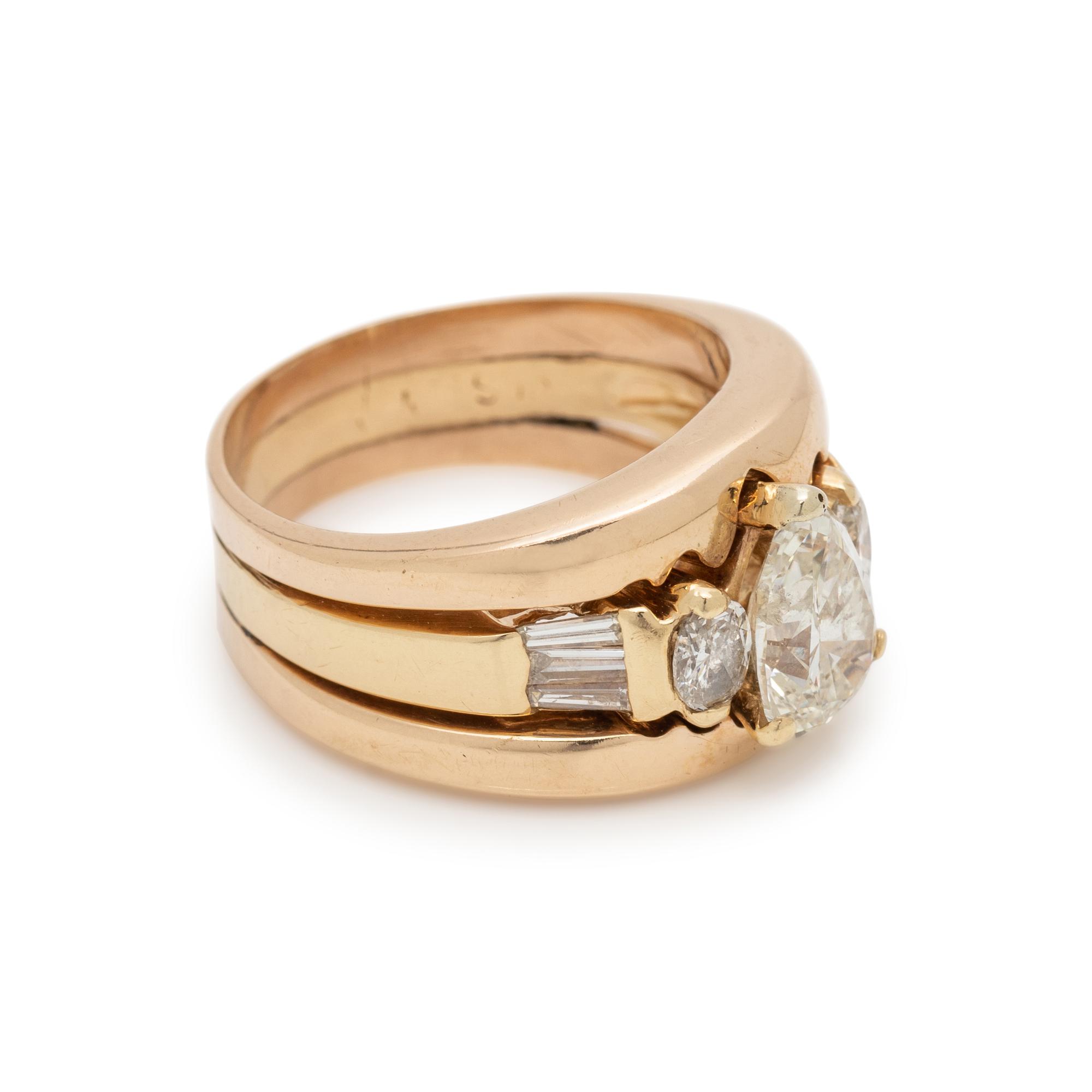 YELLOW GOLD AND DIAMOND RING