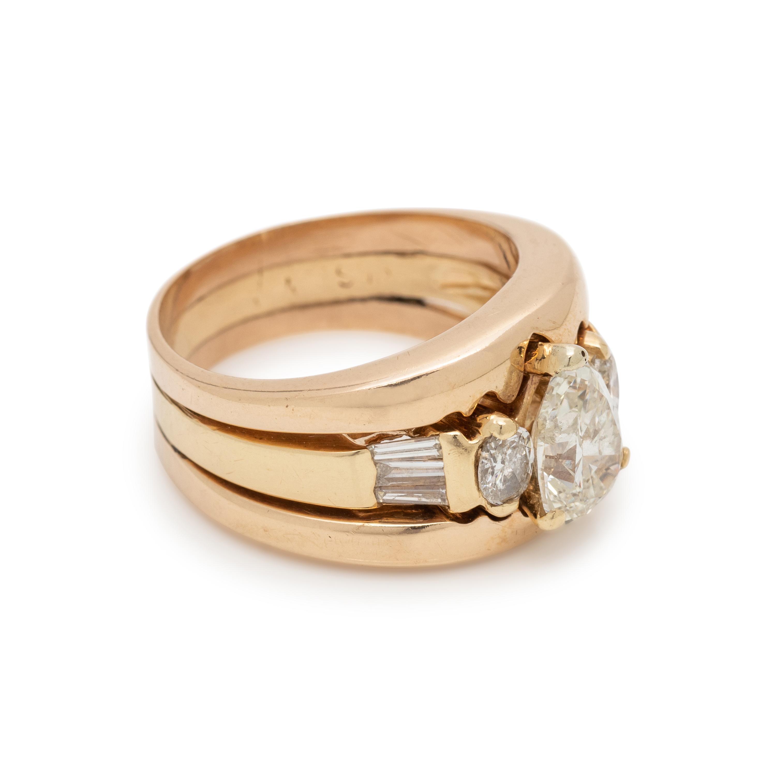 YELLOW GOLD AND DIAMOND RING