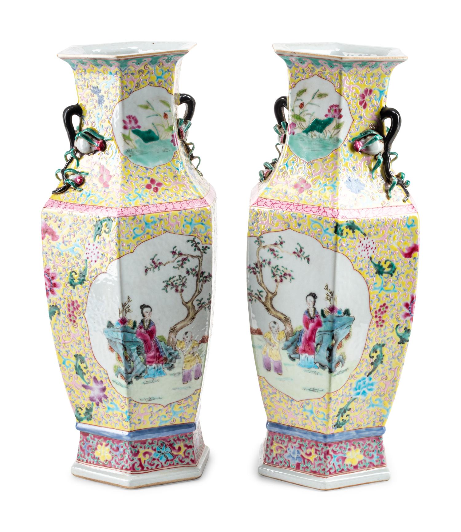 A Pair of Chinese Export Porcelain Vases