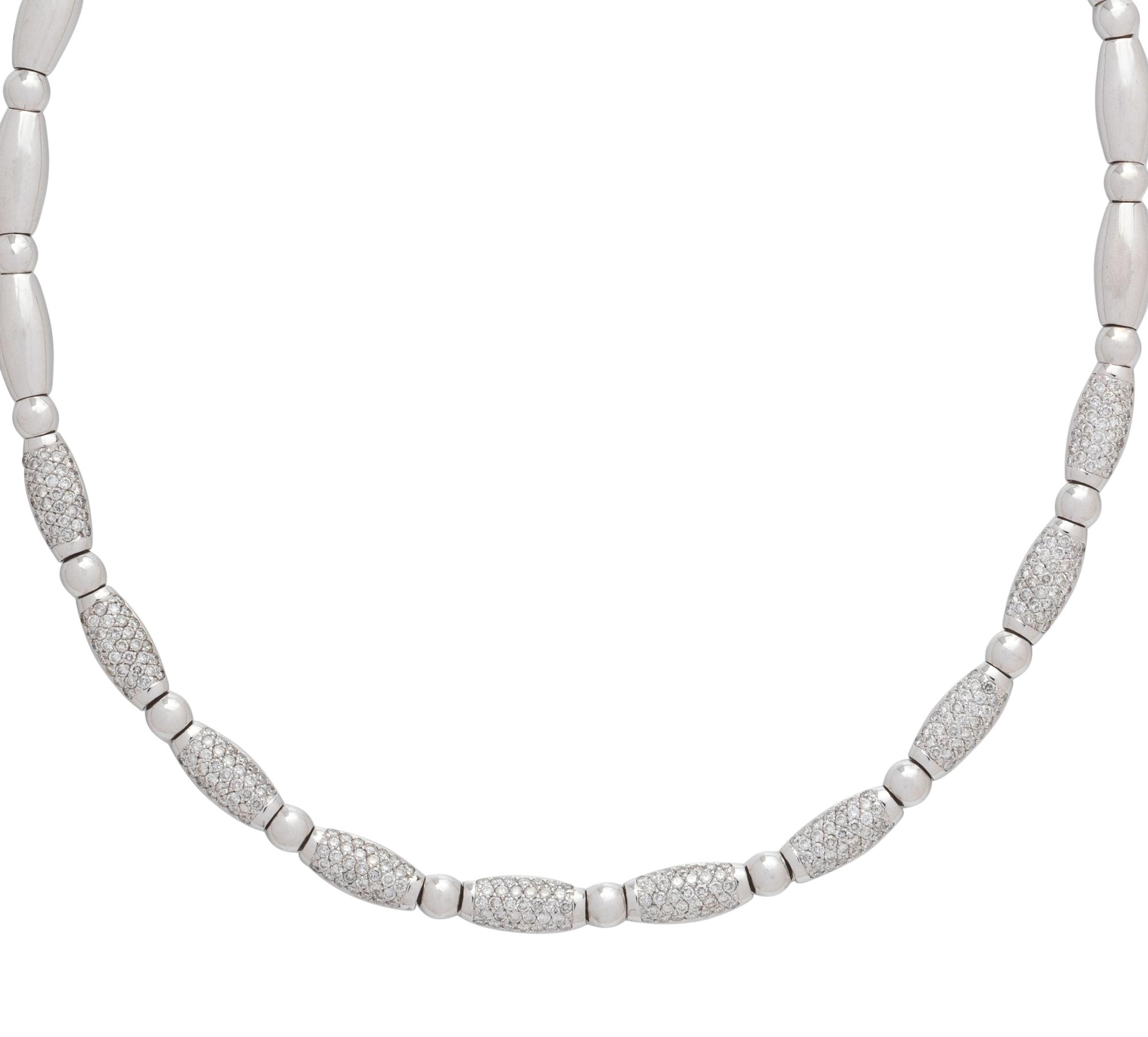WHITE GOLD AND DIAMOND NECKLACE