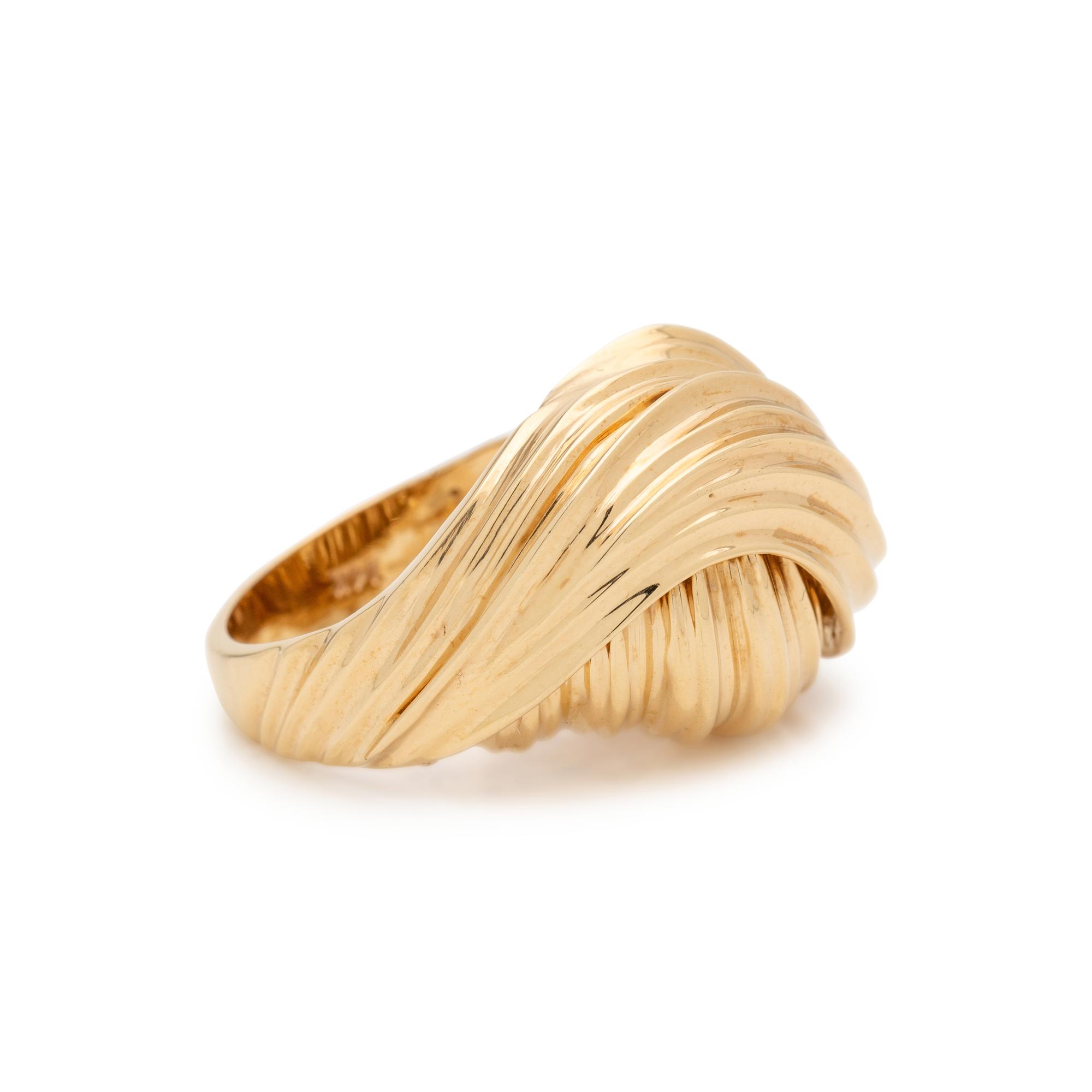 YELLOW GOLD RING