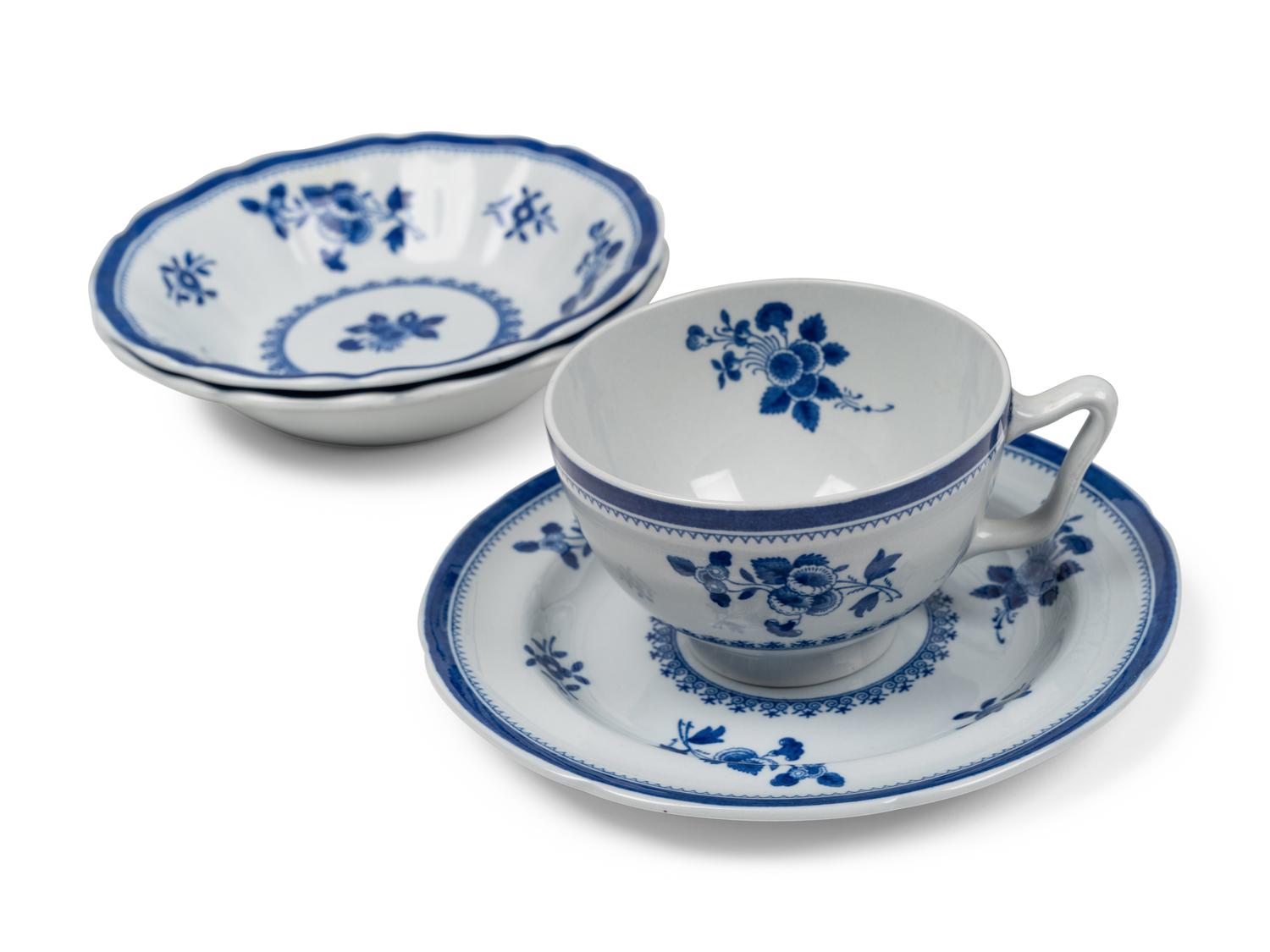 APPROVED FOR DONATION A Spode Gloucester Ironstone Dinner Service