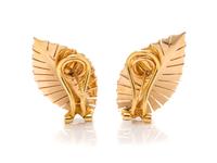 YELLOW GOLD AND DIAMOND LEAF MOTIF EARCLIPS