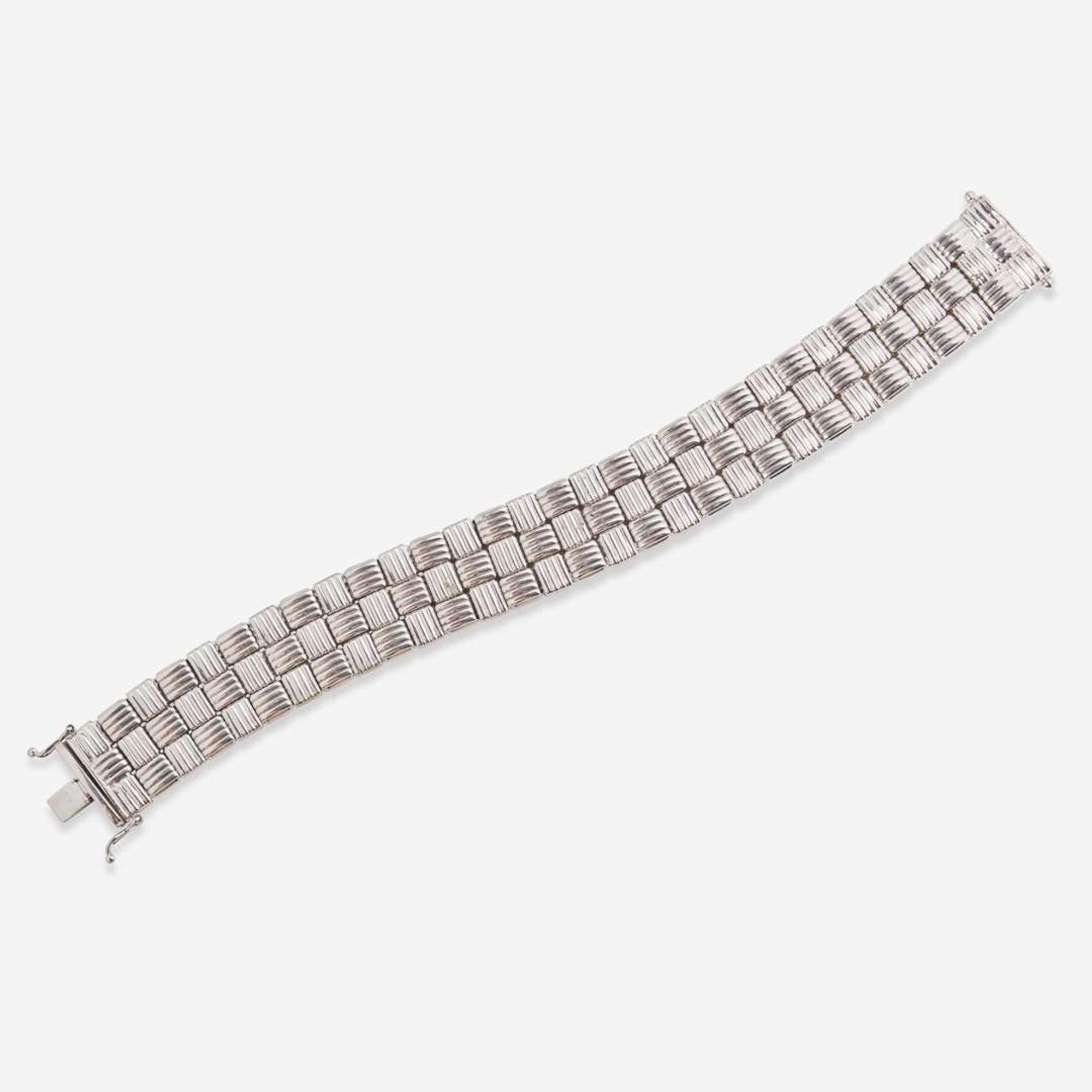 A Two-Tone 18K Gold Bracelet