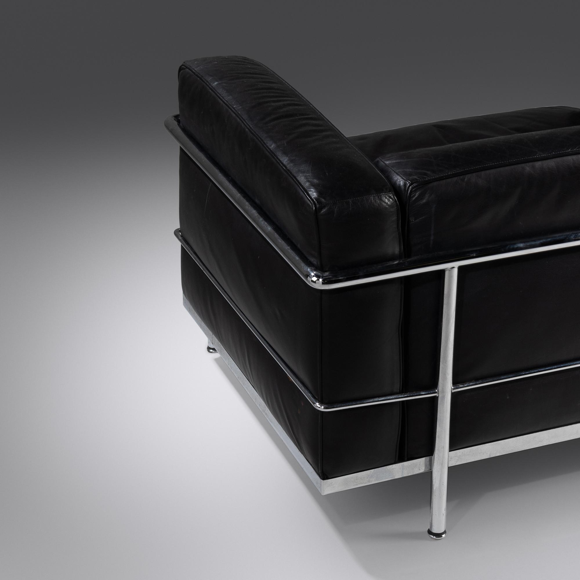 Pair of 'Grande Comfort' Lounge Chairs, model LC3 Cassina, Italy