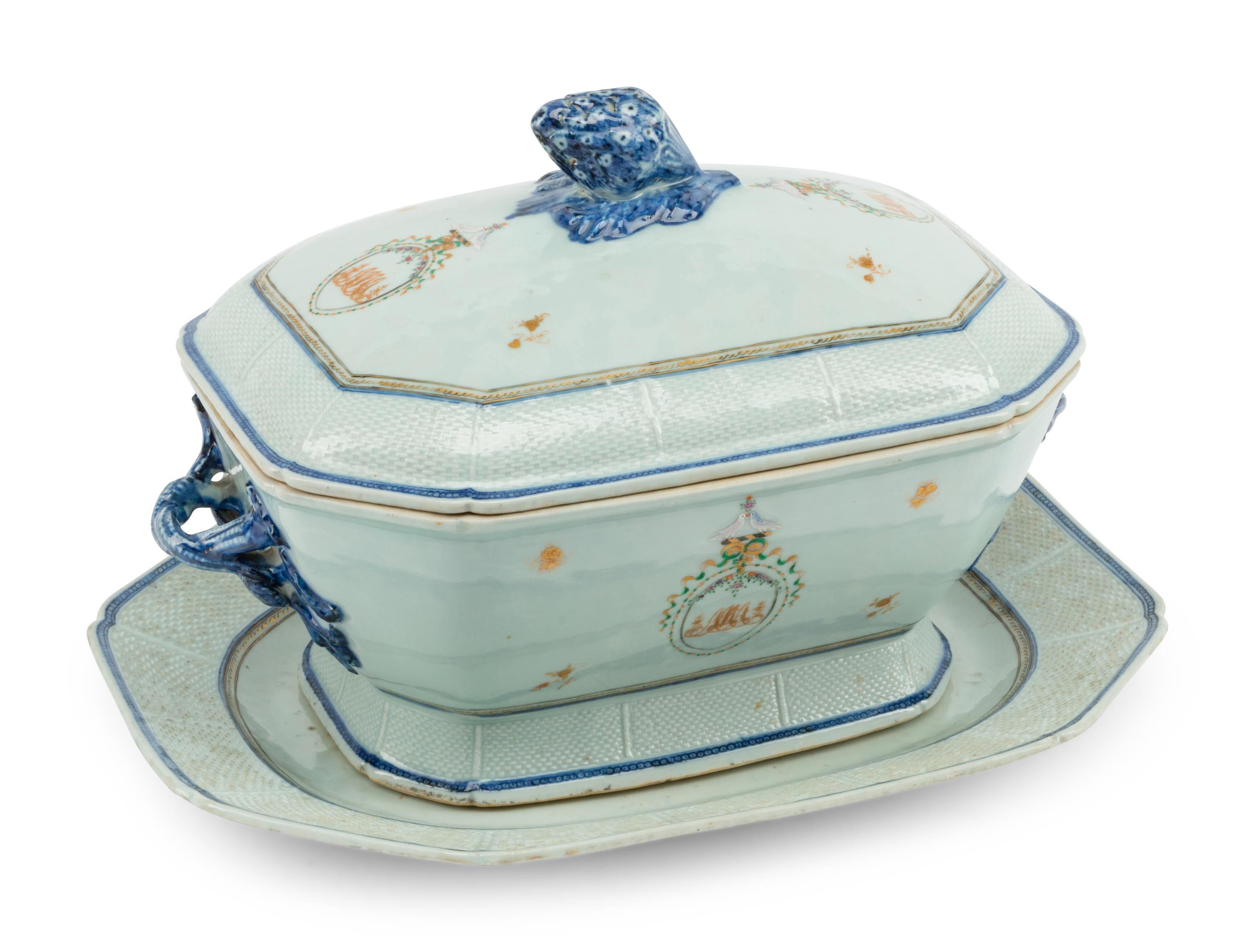 A Chinese Export Porcelain Tureen and Tray
