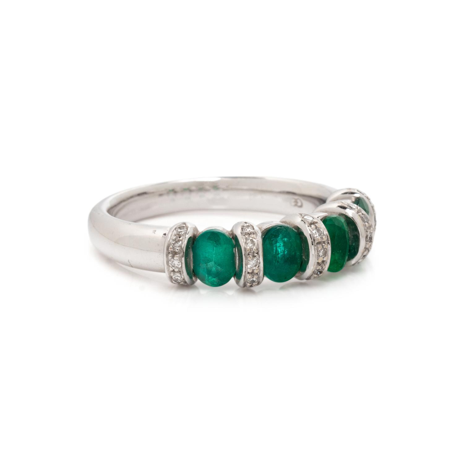 EMERALD AND DIAMOND RING