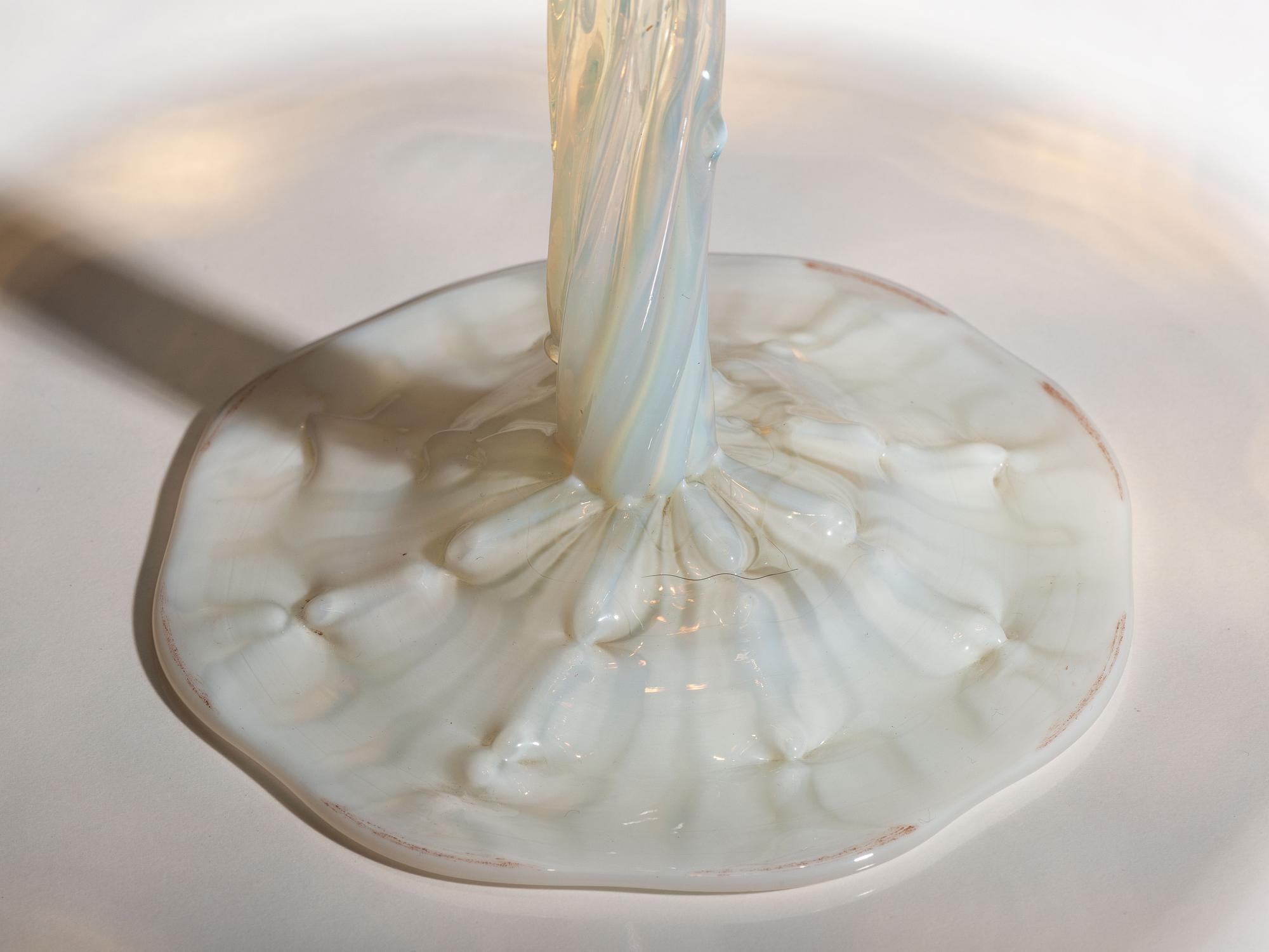 Opalescent Reactive Compote with Morning Glories