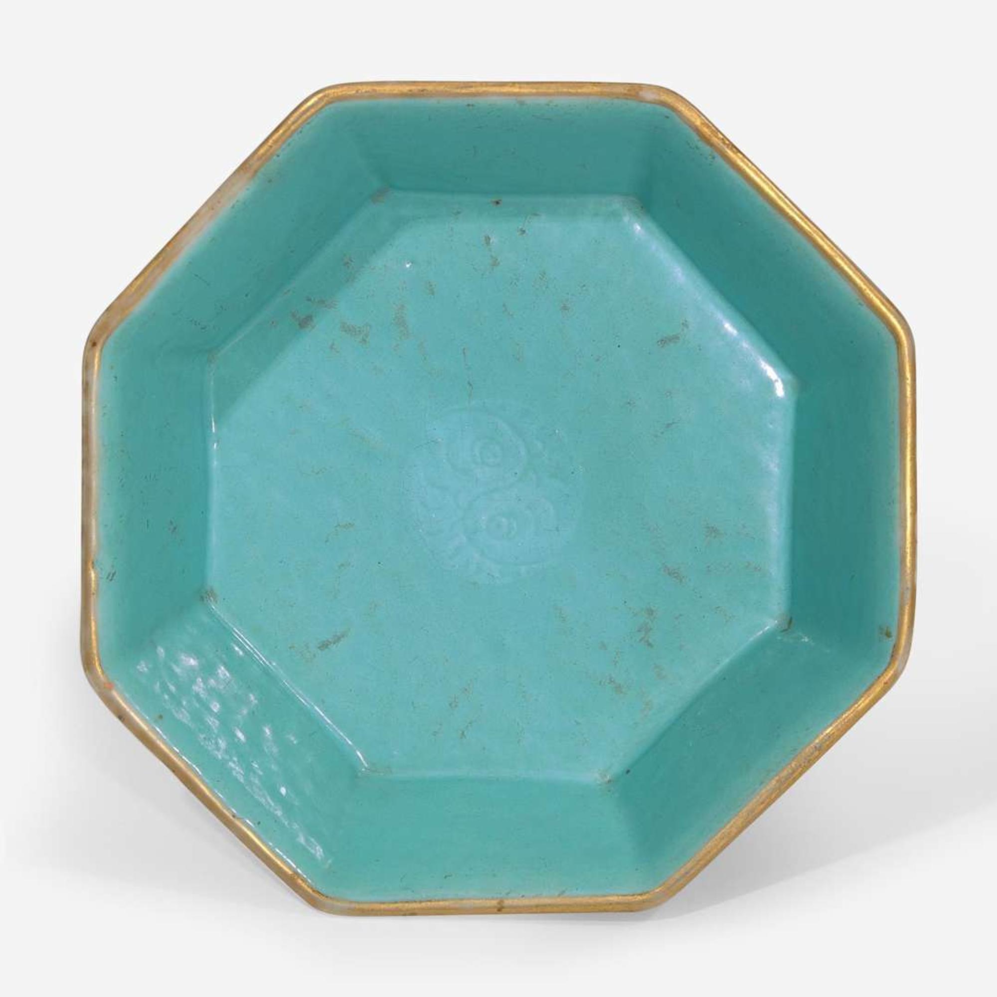 Group of five assorted Chinese porcelain bowls 瓷碗五件 Qing dynasty ?