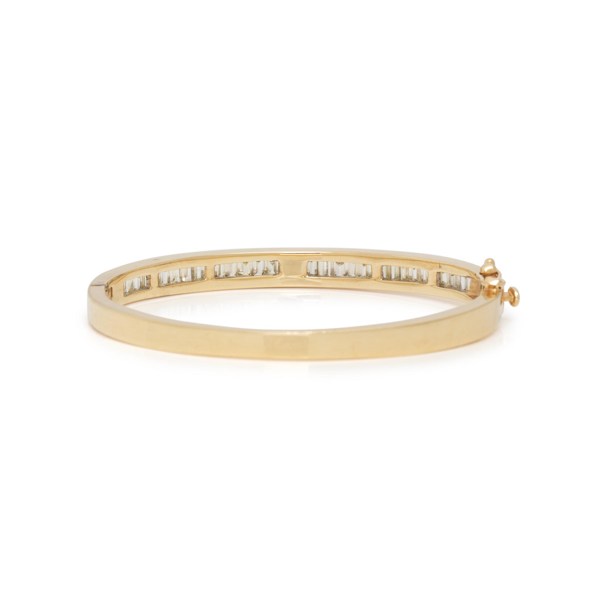 YELLOW GOLD AND DIAMOND BANGLE BRACELET