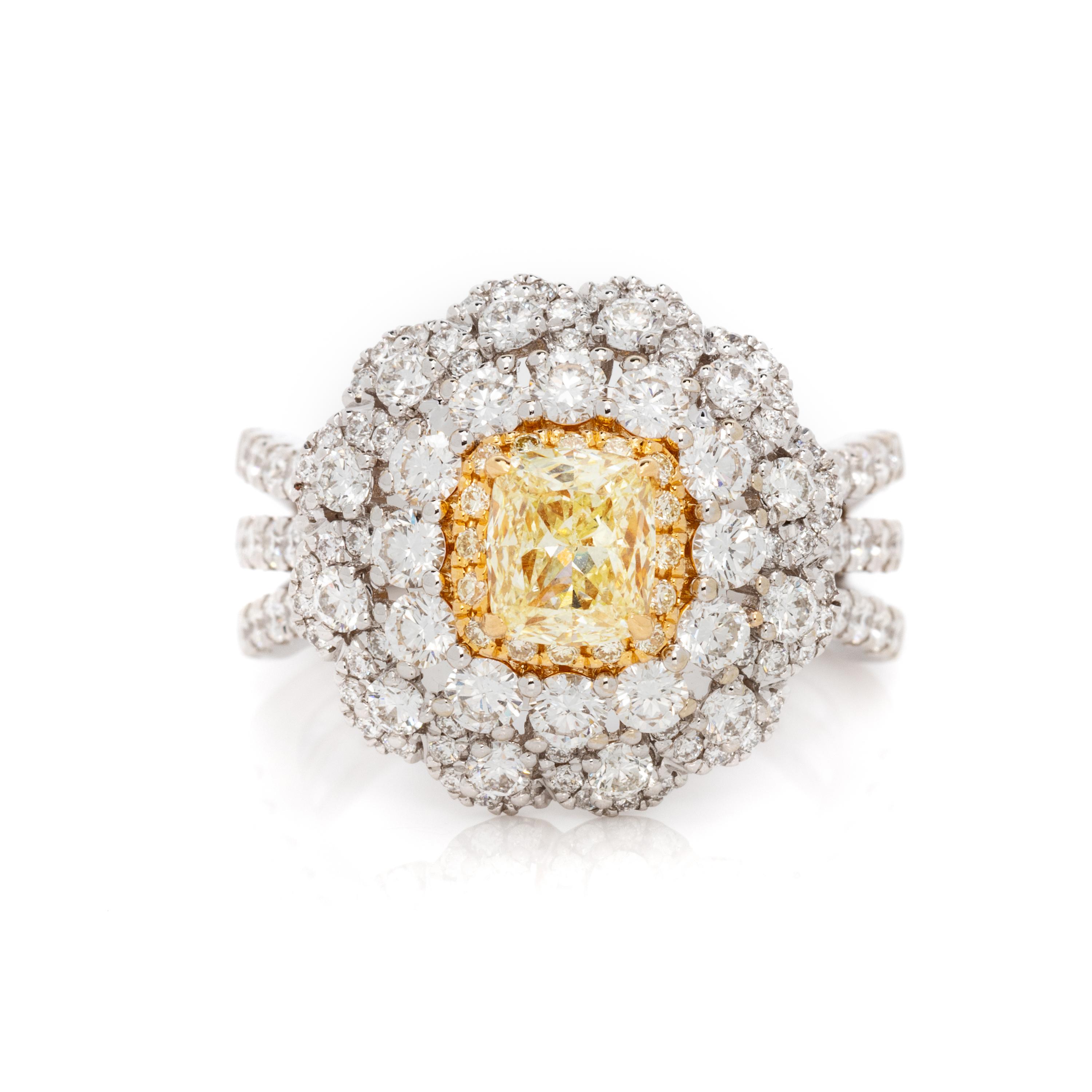 COLORED DIAMOND AND DIAMOND RING