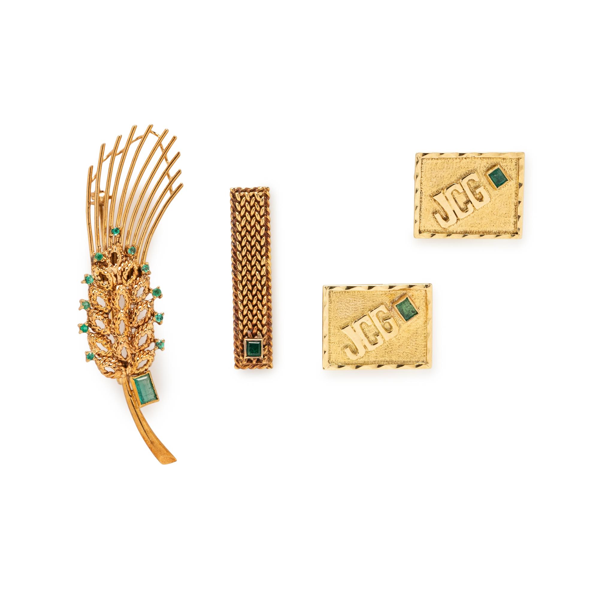 COLLECTION OF YELLOW GOLD AND EMERALD JEWELRY